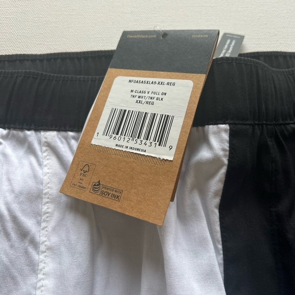 NWT North Face Men’s Class V Pull On Shorts Black And White Size Large Short 6” - Picture 3 of 7